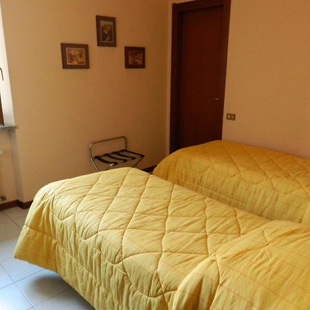 Albergo Michieletto Valmorea Exterior foto