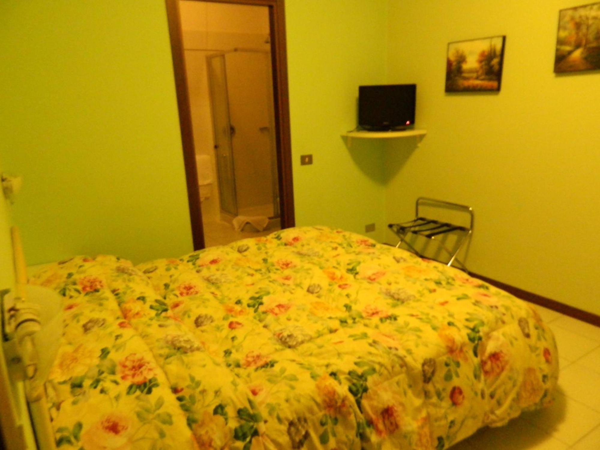 Albergo Michieletto Valmorea Exterior foto